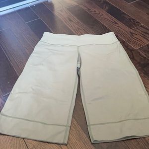 Lululemon wide leg capris